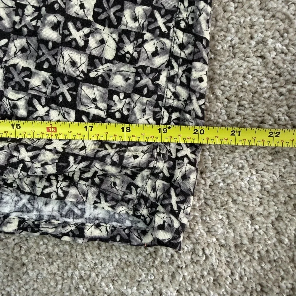 Vintage Pierre Cardin Shirt Mens Large Black Floral Short Sleeve Button Up Rayon